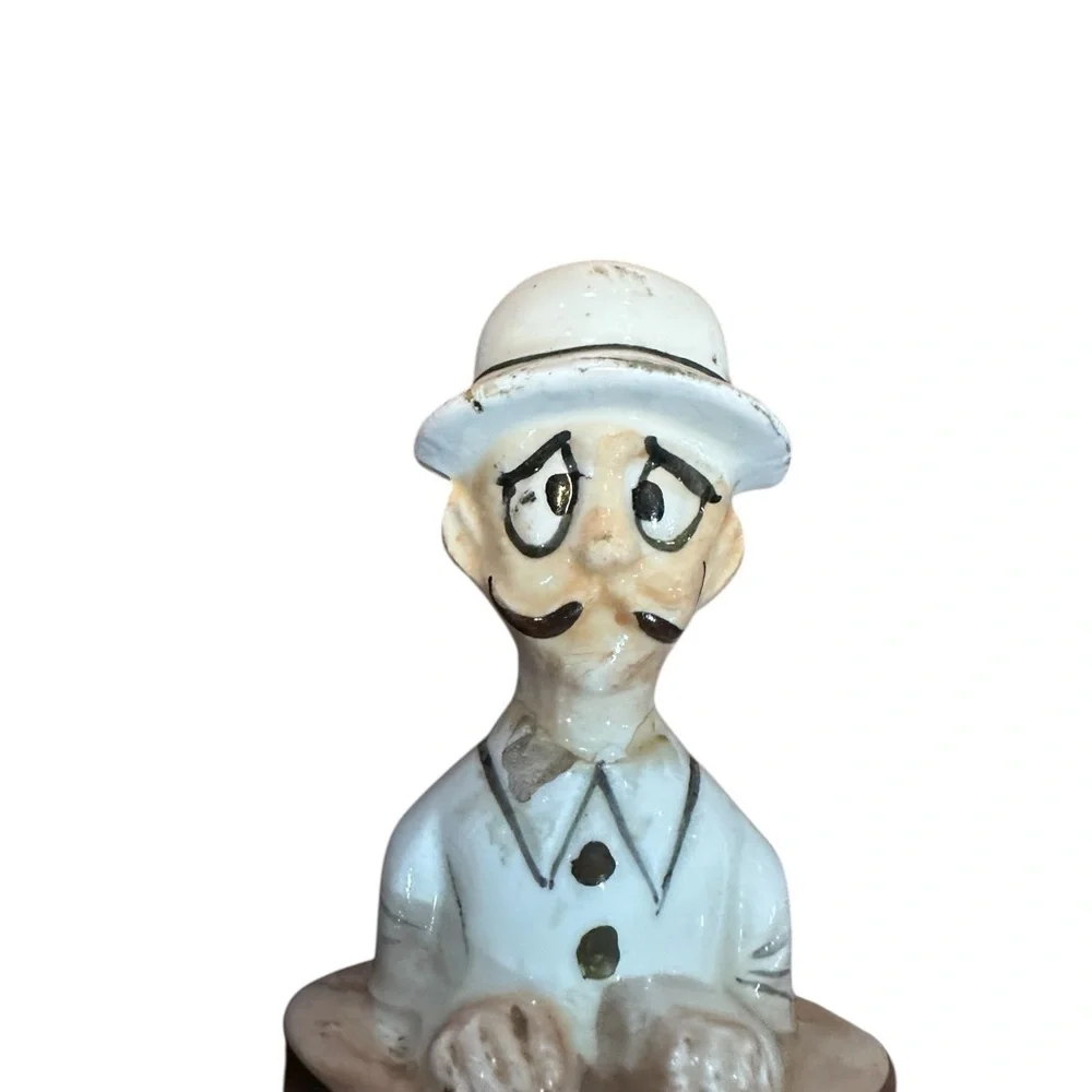 Vintage Japan Salt & Pepper Shakers Men in Boiling Pots‎ Ceramic Anthropomorphic